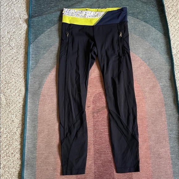 Lululemon Black and Yellow Colorblock Leggings - Picture 5 of 10